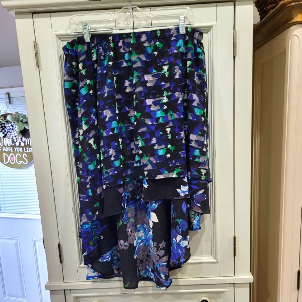 Kirna Zabete hi-lo skirt